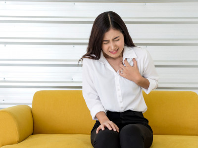 Ini Gejala Serangan Jantung pada Wanita